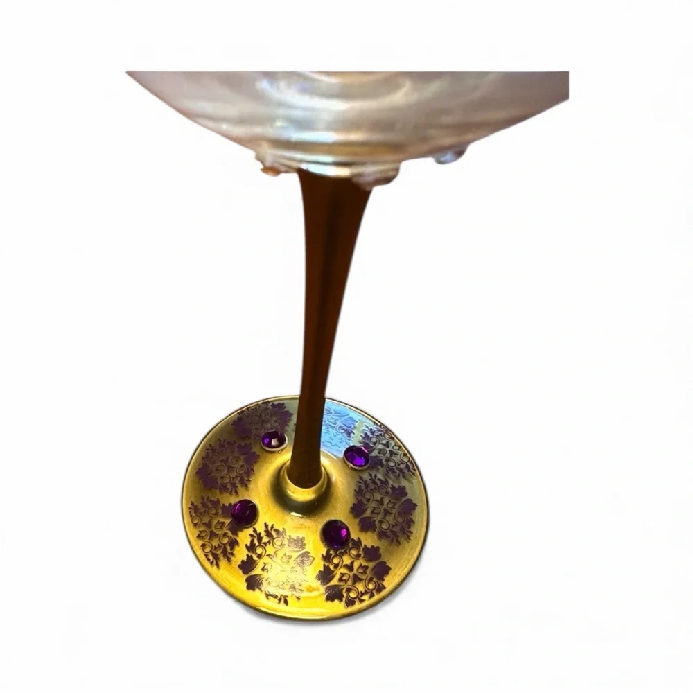 NEW• Birthday Queen Wine Glass with Gold Stem